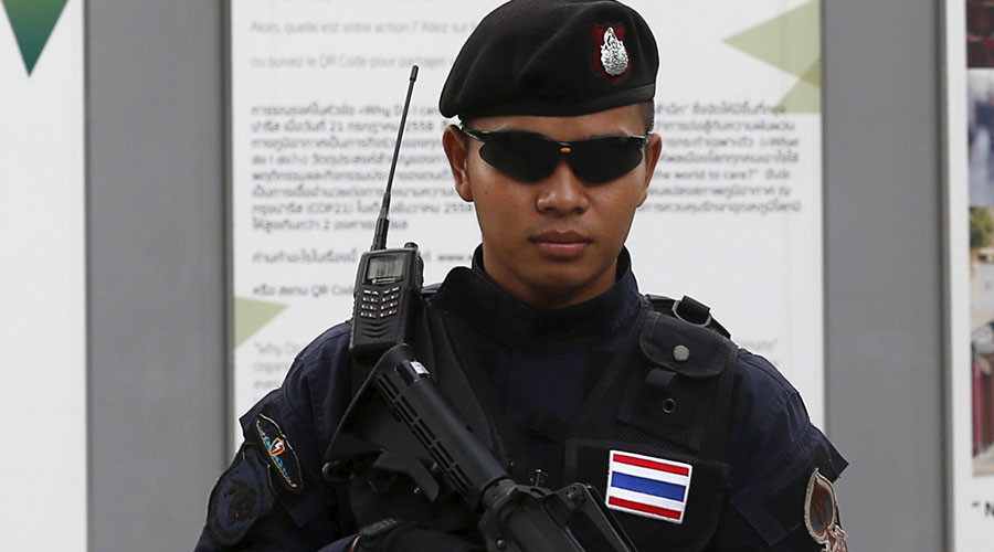 タイ警察の職務質問