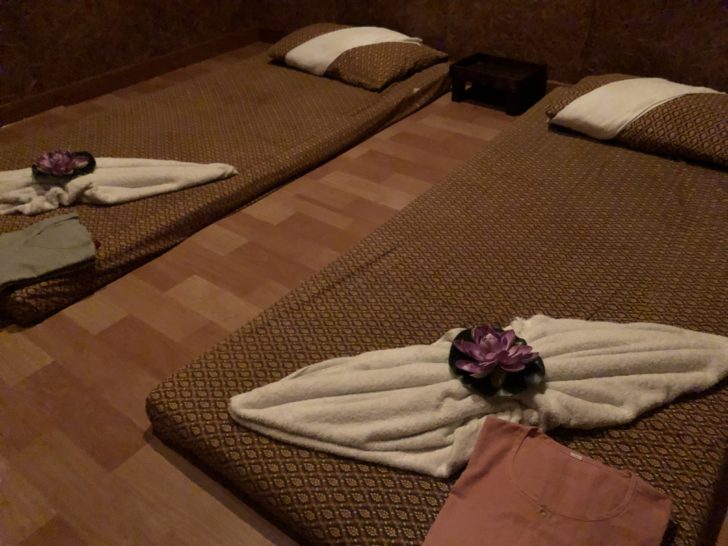 Easy Massage And Spa シーロムでワンランク上のタイマッサージ店 アジアの歩き方