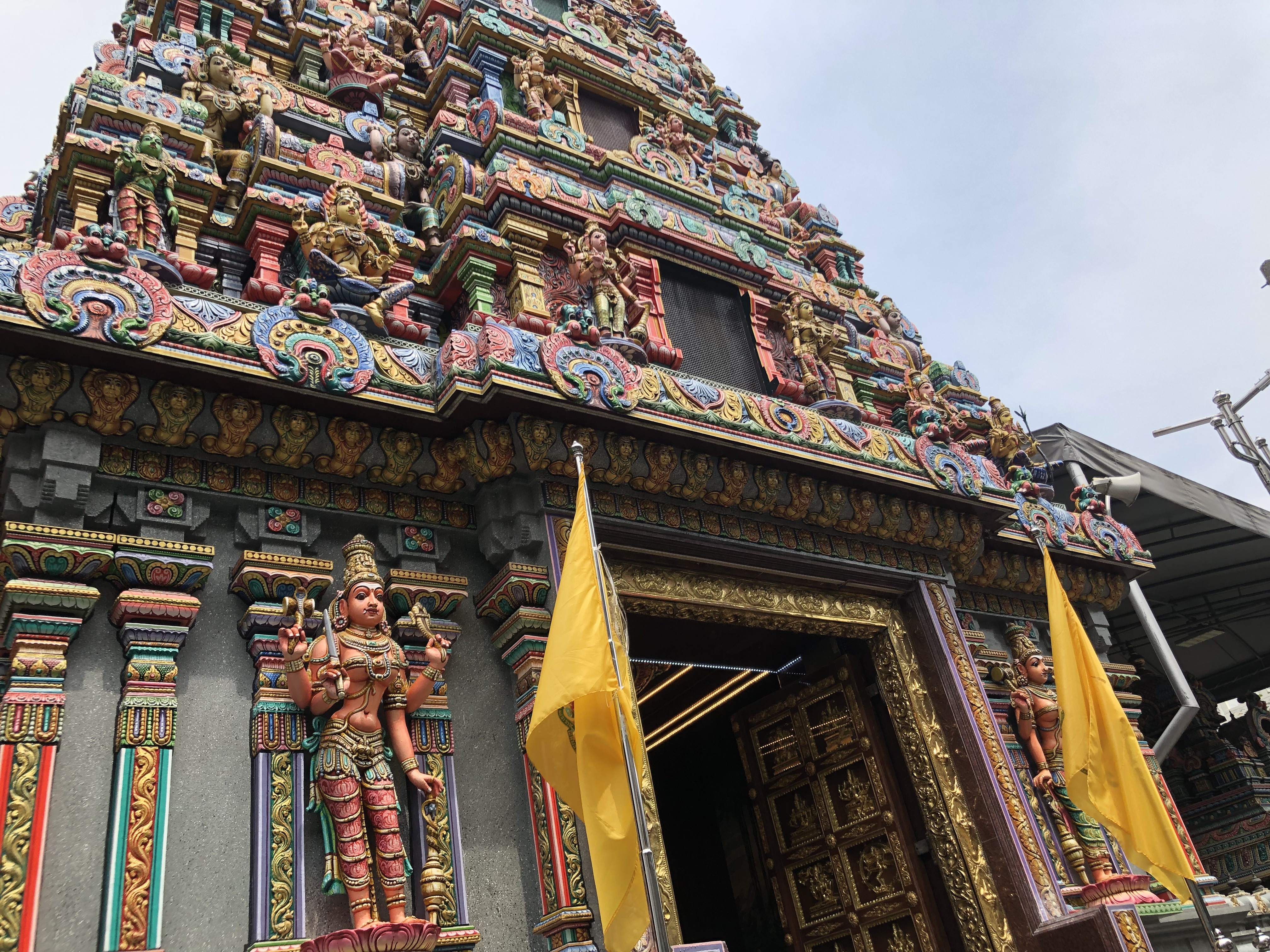 Sri Maha Mariamman バンコクのド派手なヒンドゥー教寺院とは アジアの歩き方